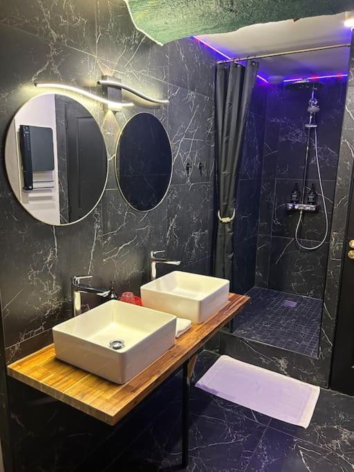 L'Etreinte, Gite De Charme Avec Jacuzzi Interieur Et Sauna Guemene-sur-Scorff Ngoại thất bức ảnh