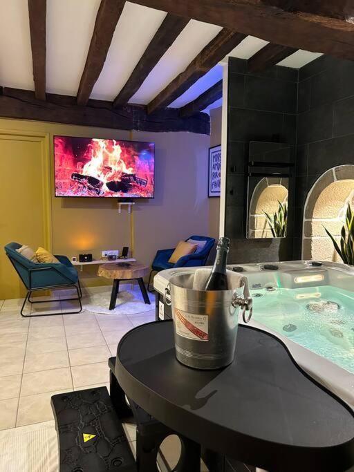 L'Etreinte, Gite De Charme Avec Jacuzzi Interieur Et Sauna Guemene-sur-Scorff Ngoại thất bức ảnh